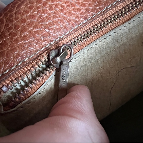 Burberry Vintage Leather Flap Crossbody Bag - Picture 11 of 13